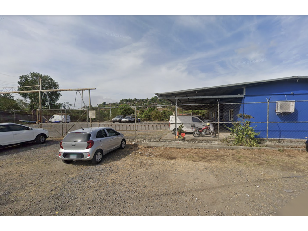 TERRENO / BRISAS DEL GOLF / 2600M / CON OFICINAS / PARA INVERSION JC - 1