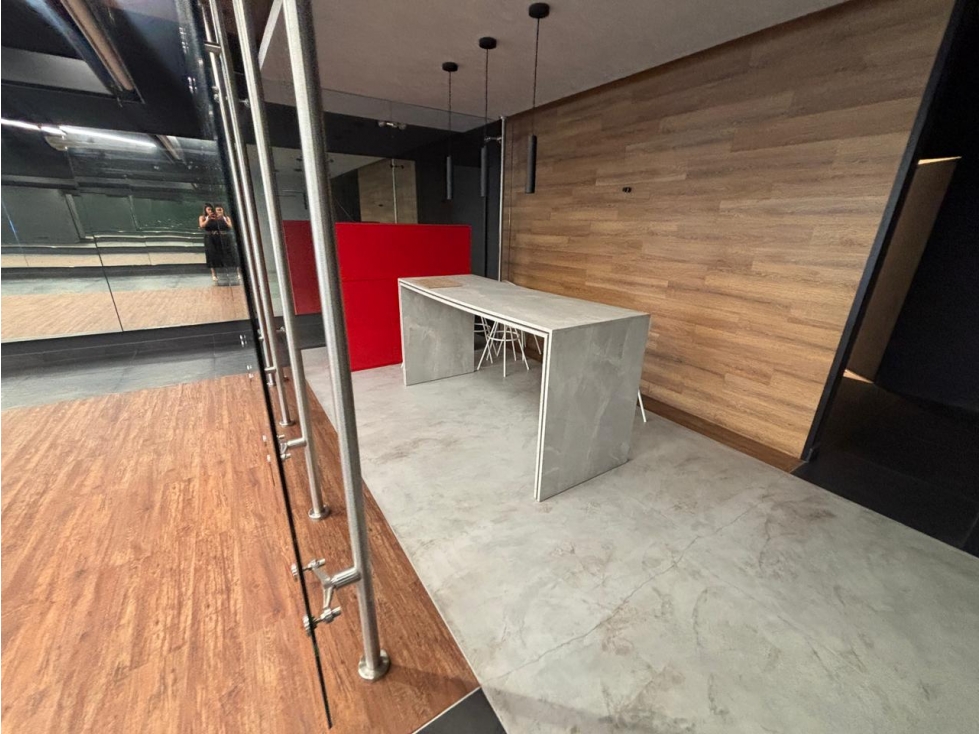 CALLE 50 / GALERIA 50 / LOCAL COMERCIAL / 300M / PLANTA BAJA — foto 2