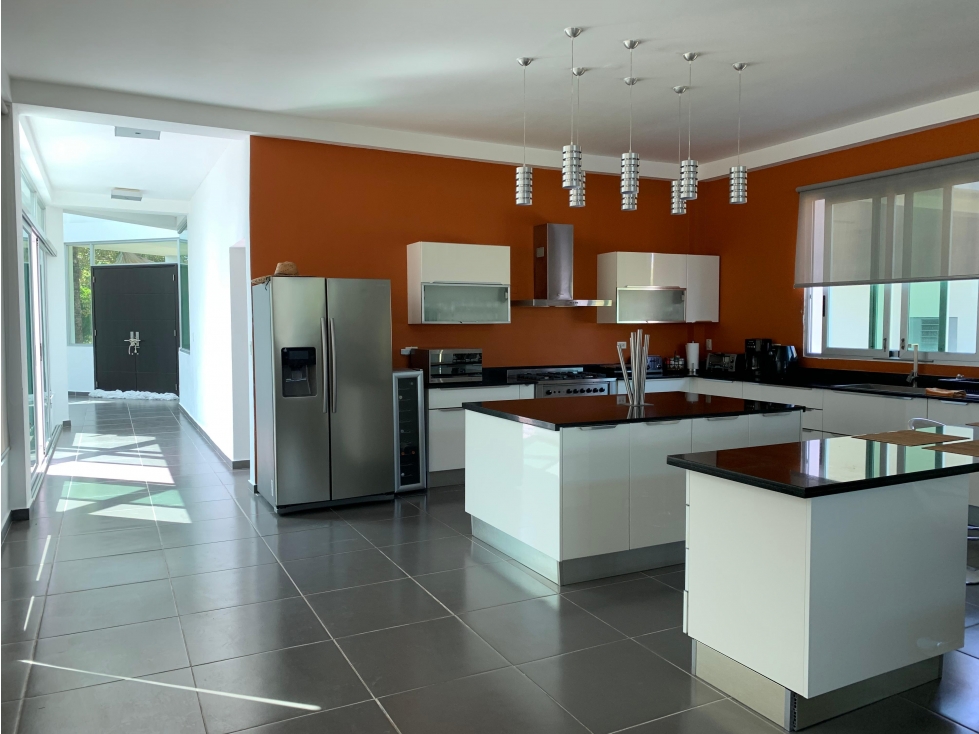SE VENDE TERRENO DE 11,000 METROS CON CASA EN SANTA CLARA / AG - 6