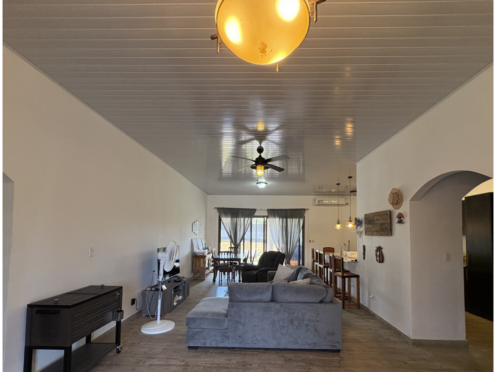 SE VENDE CASA EN SAJALICES EL ESPAVE DE 1001M CON PATIO Y TERRAZA — foto 2