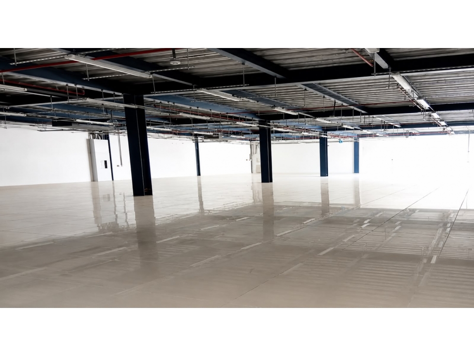 SE ALQUILA LOCAL COMERCIAL JUAN DIAZ 478M SIN DIVISIONES OFICINA — foto 6