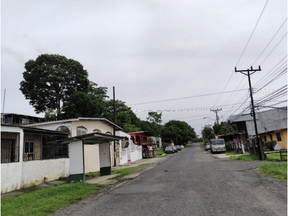 SE VENDE CASA 300 M2 EN NUEVO CHORRILLO SEGUNDA ETAPA CON TERRAZA