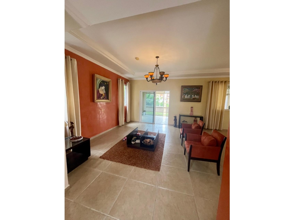 SE VENDE HERMOSA CASA 2 NIVELES 341 M2 EN ALTOS DEL COUNTRY — foto 2