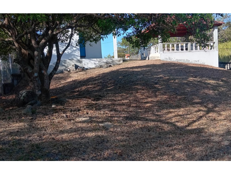 SAN CARLOS / LAGOMAR / 1600M / TERRENO CON GAZEBO / FRENTE AL LAGO — foto 2