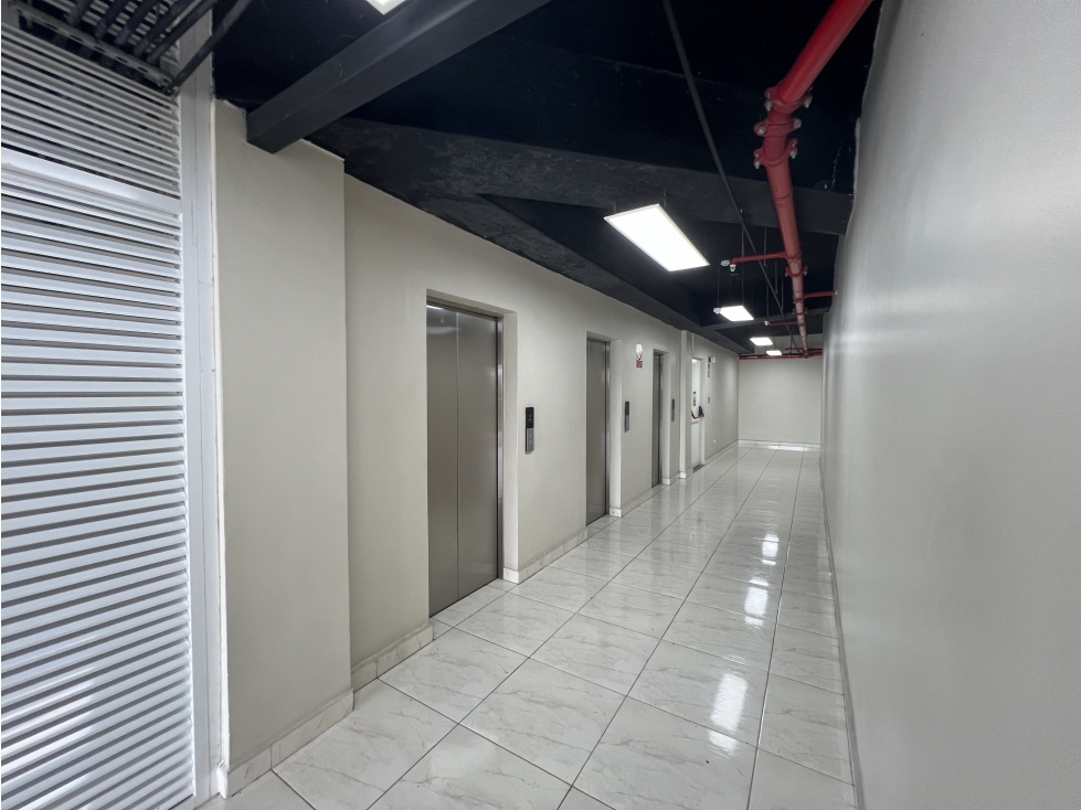 SE VENDE LOCAL COMERCIAL EN THE SANDS EN AV. BALBOA 85 M2 — foto 6