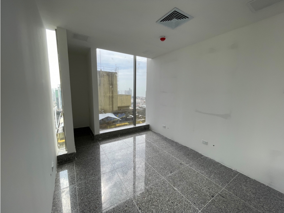 SE ALQUILA OFICINA EN OBARRIO 67M 1 BAÑ0 3 DIVISIONES Y AIRE CENTRAL — foto 4