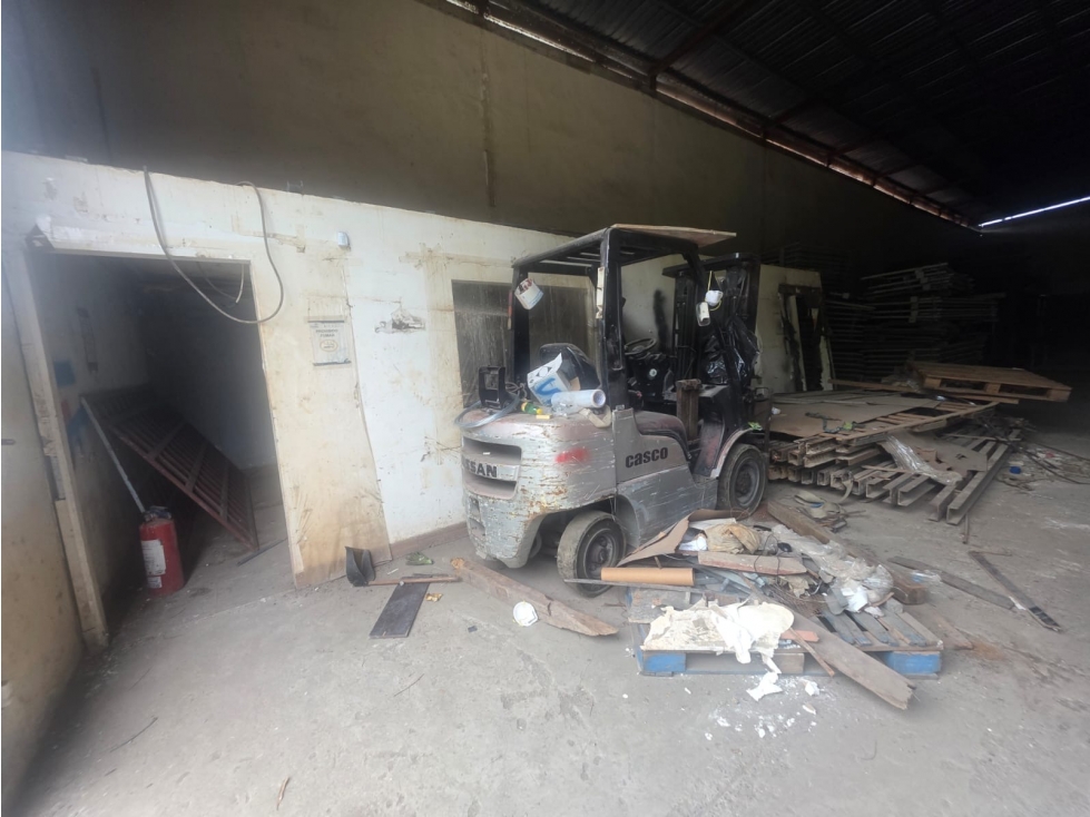REMATE VENDO GALERA EN JUAN DIAZ AVALUO 500K, VENTA 360K - 600m2 — foto 3