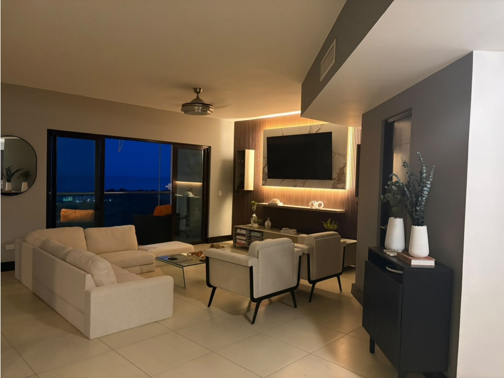 SAN CARLOS / VISTAMAR / PH LAS OLAS II / 313m2 / 3 HABITACIONES YG - 2