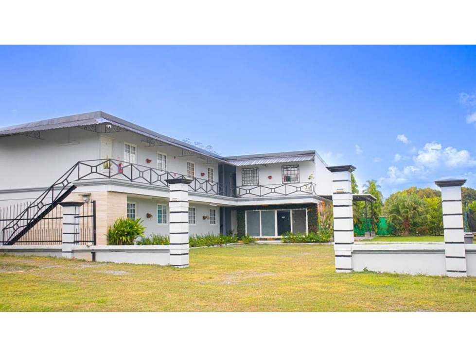 RIO HATO / LA FRONTERA / 1960 M2 / 6 APARTAMENTOS / CON 2 PISCINA - 1