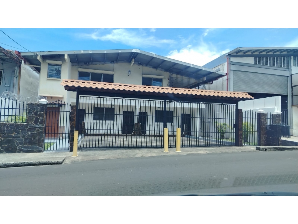 RIO ABAJO / EDIFICIO CON 3 APARTAMENTOS/ 800M / 3 ESTACIONAMIENTOS - 1
