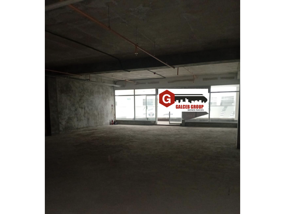 CENTRO COMERCIAL VILLA LUCRE / 139M / PISO MEDIO / SOBRE VIA PRINCIPAL — foto 3