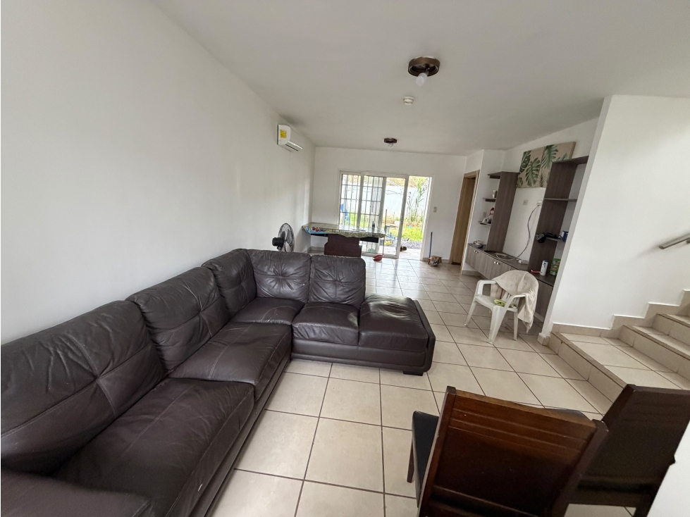 BRISAS DEL GOLF / VICTORIA / 164M / 3 HABITACIONES / PATIO / DUPLEX — foto 3