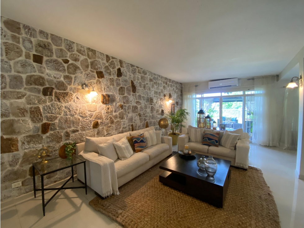 LAS CUMBRES / 325 M2 / 3 HABITACION / ANEXO / TERRAZA / DEN