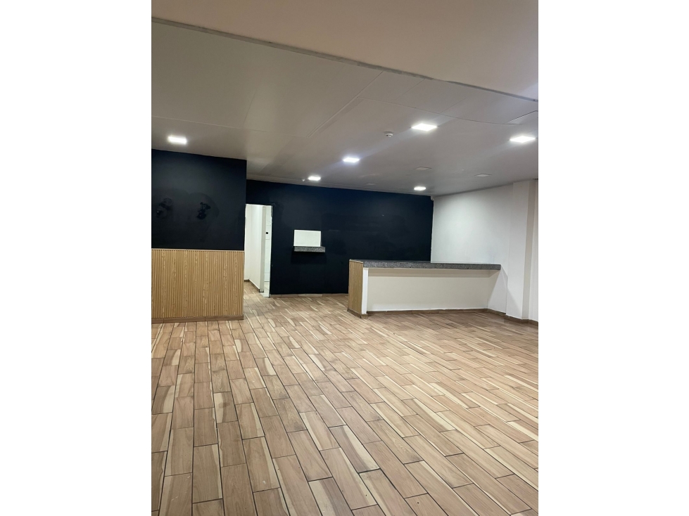 CONDADO DEL REY / PLAZA CECILIA / DIVISIONES / 92M / SOBRE VIA / VACIO — foto 3