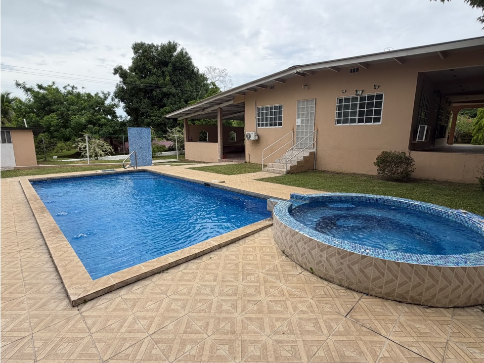 SE VENDE CASA EN SAN CARLOS EL HIGO 3 HABITACIONES 1722M PISCINA
