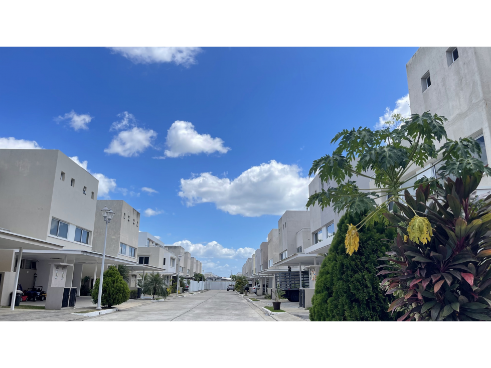 COSTA SUR / COSTA SUR VILLAGE / 273M / 3 HABITACIONES / 3 NIVELES