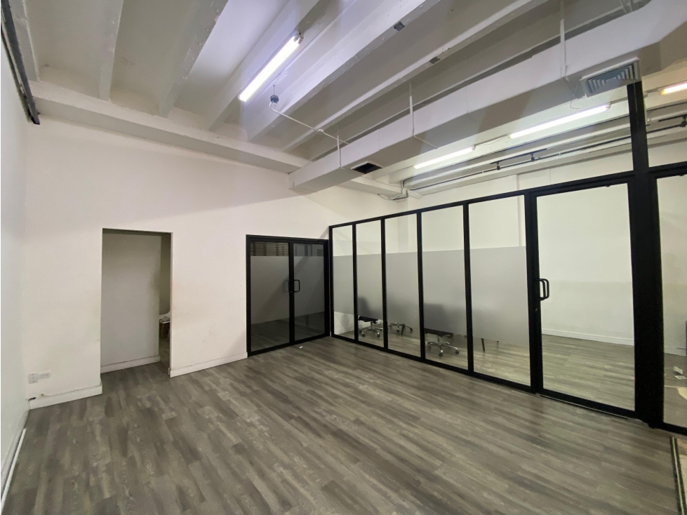 SE ALQUILA LOCAL EN OBARRIO 157 M2 EDIFICIO CENTRAL VACIO
