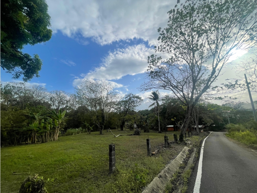 SE VENDE TERRENO PLANO EN CHILIBRE DE 5200M SOBRE CALLE
