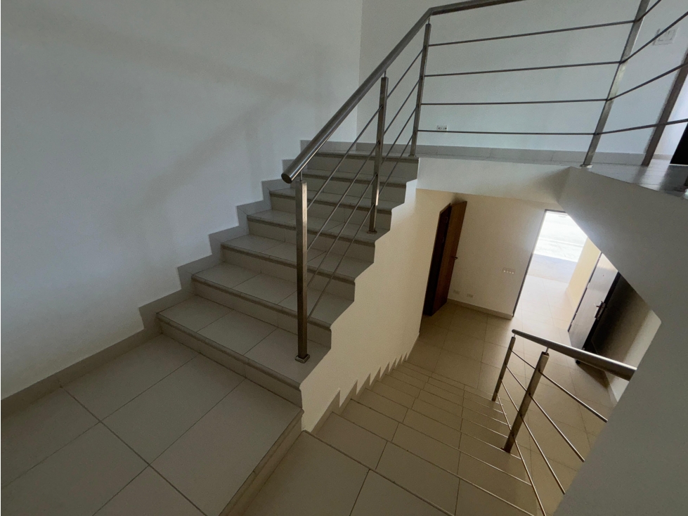 SE VENDE CASA EN CONDADO DEL REY PH ALTOS DEL PARQUE DE 3 HABITACION — foto 5