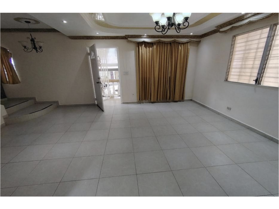 LAS CUMBRES / URB. SAN ANDRES / 184M / 3 HABITACION / FRENTE AL METRO — foto 3