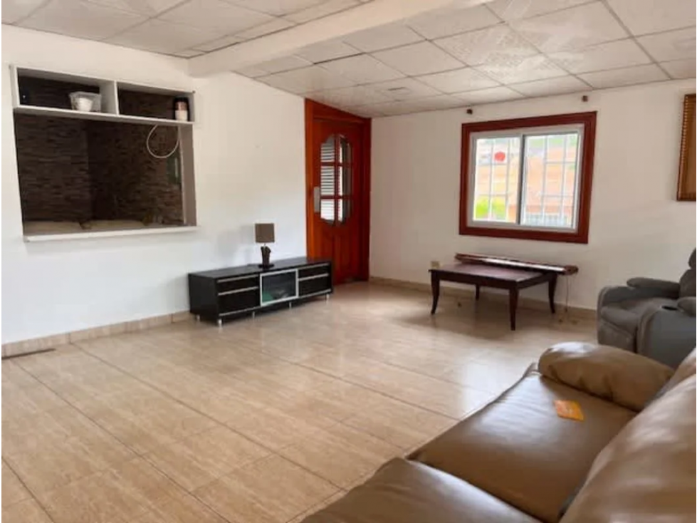 EL CRISOL / VILLA VERONICA / 215M / 4 HABITACION / ESQUINA - 3