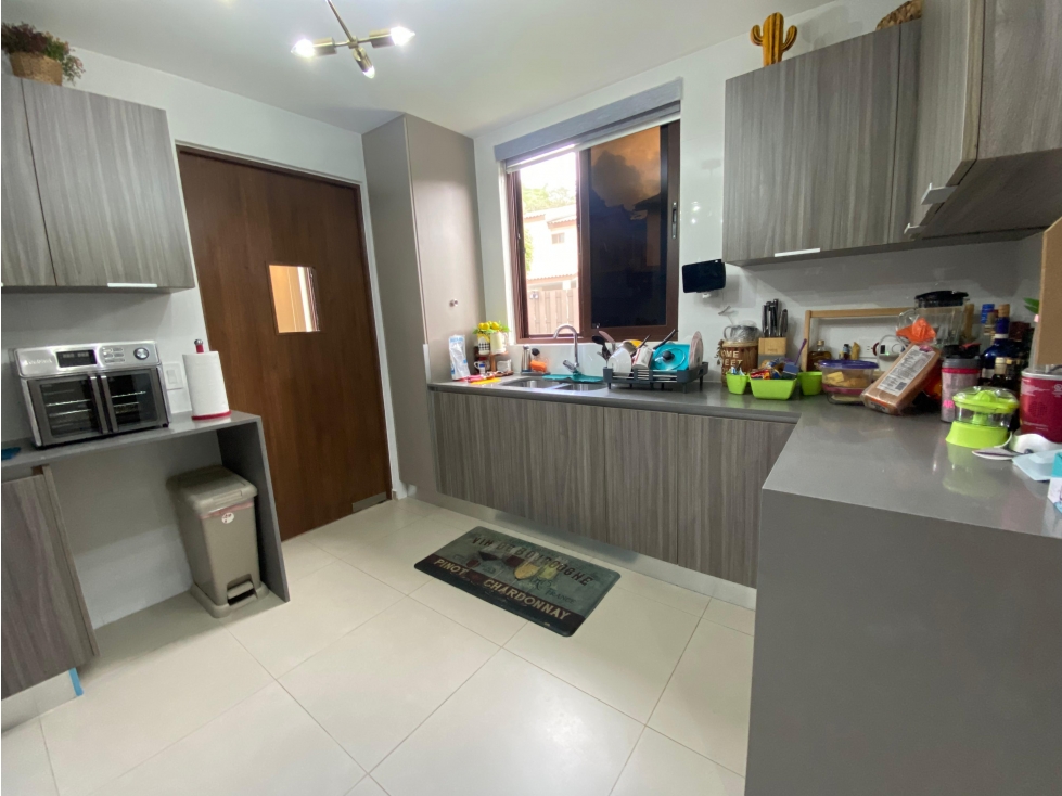 BRISAS DEL GOLF / GARDENIAS / 260M / 3 HABITACION / ESQUINA — foto 6