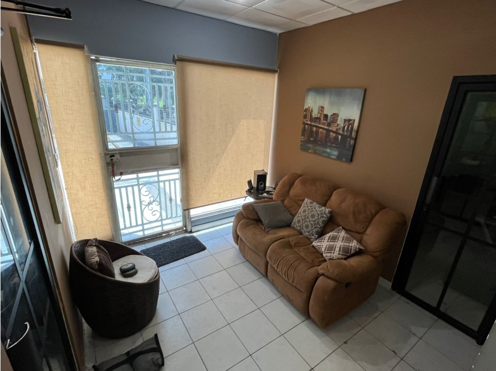 LOCAL COMERCIAL / VILLA DE LAS FUENTES / FOREST HILL / 103M / AIRES A