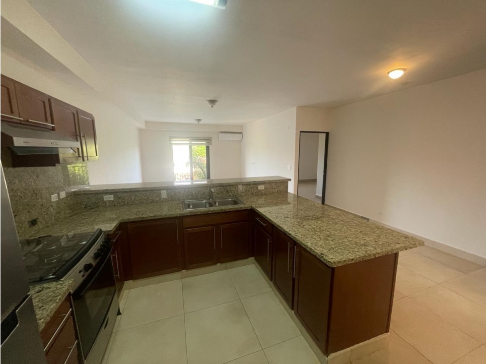 ANCON / EMBASSY VILLAGE / 118M / 2 HABITACION / 1 PARKING / BALCON — foto 5