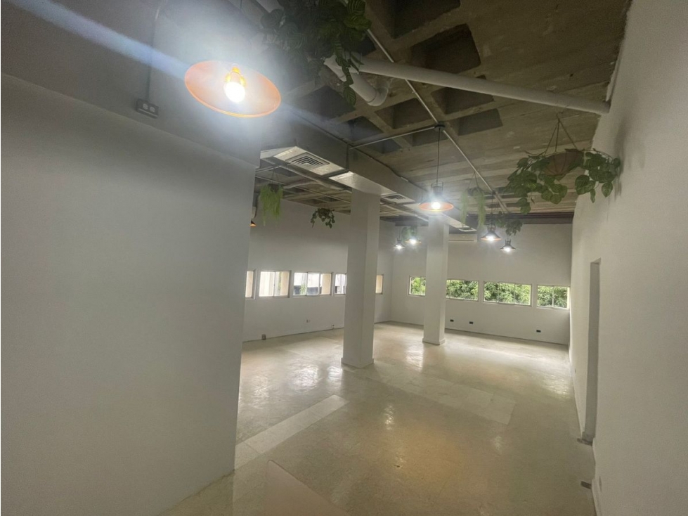 SE VENDE OFICINA 95M EN PH COMOSA OBARRIO CON DIVISION Y AIRE CENTRAL — foto 4