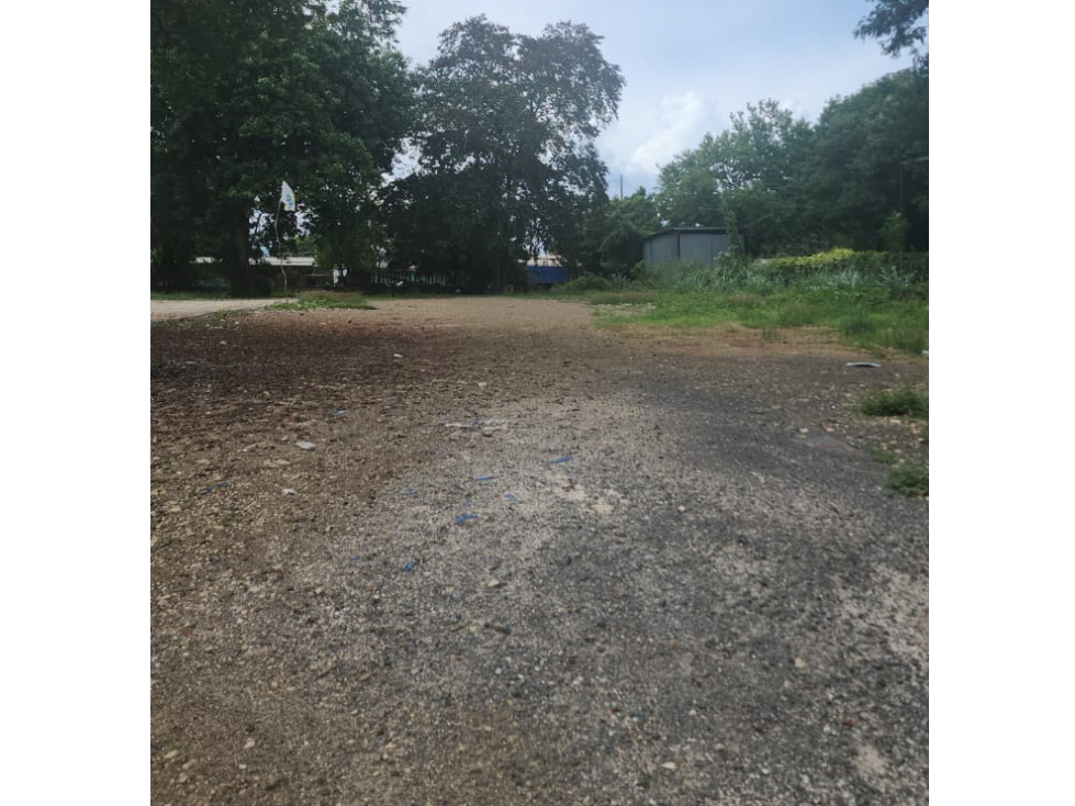SE VENDE TERRENO COMERCIAL CHITRE 5505M FRENTE AL HOTEL AZUERO - 1
