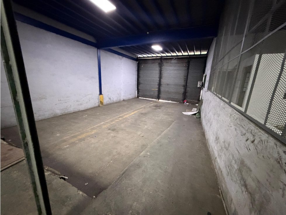 COLON / ZONA LIBRE / GALERA COMERCIAL FRANCE FIELD / 1628M / 2 NIVELES - 6