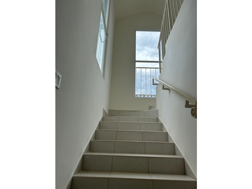 PLAYA DORADA / RESIDENCIAL LAS OLAS / 121M / 3 HABITACION / 2 NIVELES — foto 3
