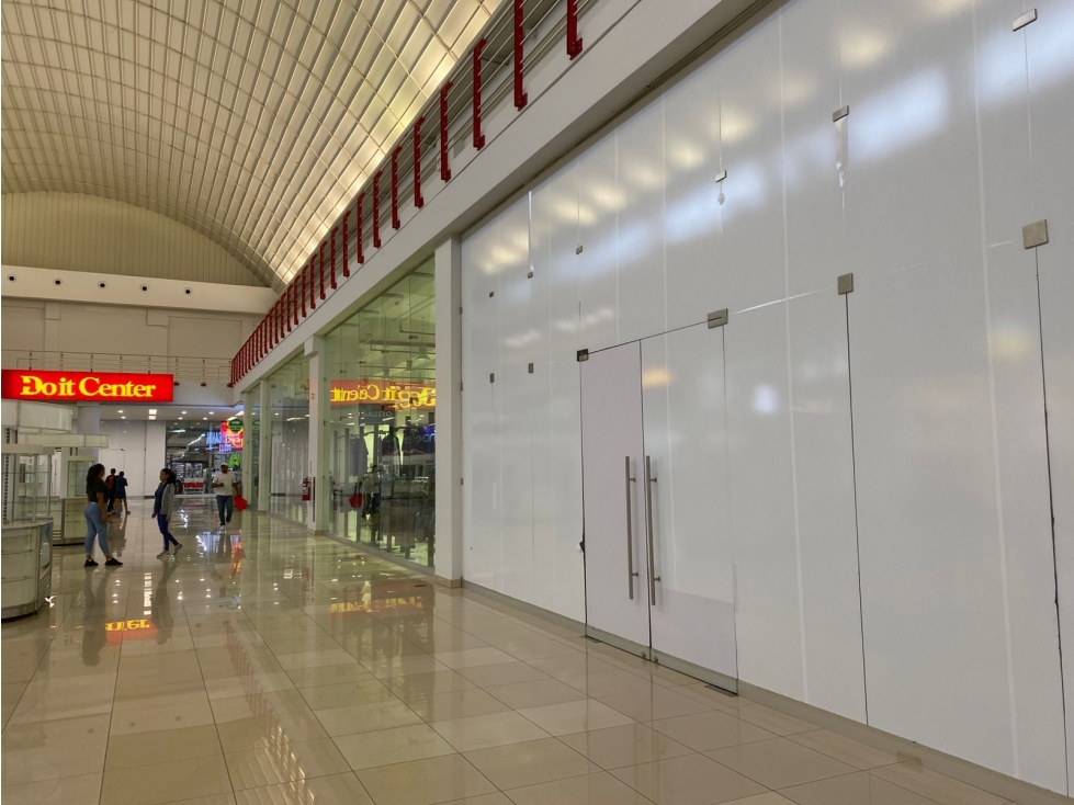 SE ALQUILA LOCAL EN WESTLAND MALL / 465 M / PLANTA BAJA