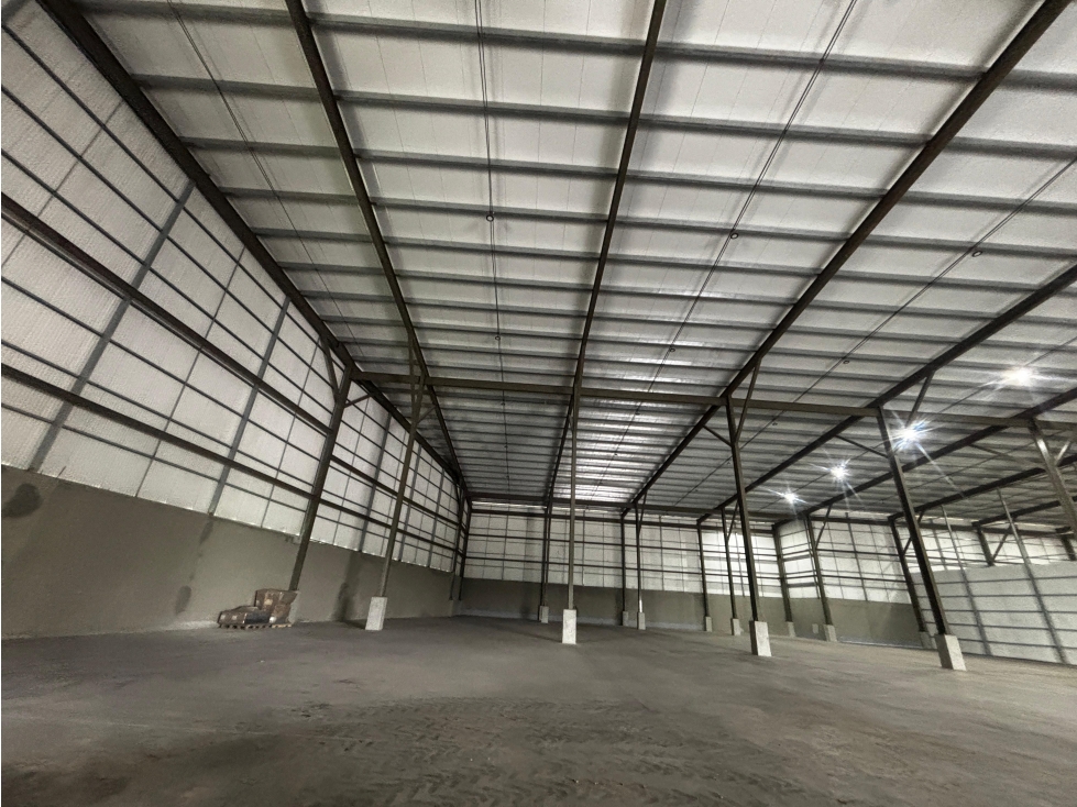 BODEGA EN LAS MAÑANITAS / USO COMERCIAL / 2738M / PARQUE INDUSTRIAL — foto 3