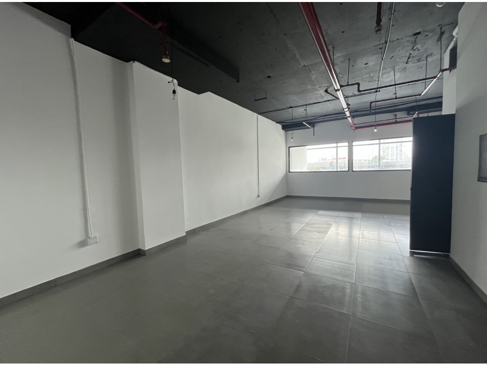 LOCAL COMERCIAL / VIA PORRAS / 160M / PLANTA BAJA / MEZZANINE