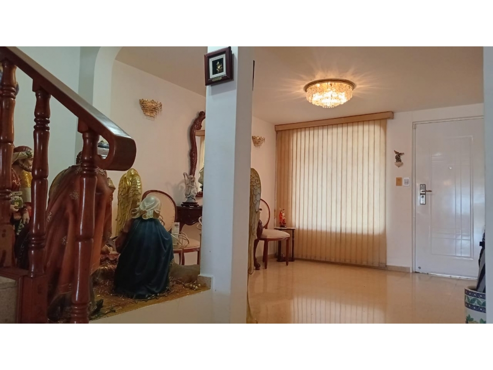 HATO PINTADO / 384M / 3 HABITACIONES / 2 PARKING / 2 NIVELES / TERRAZA - 5