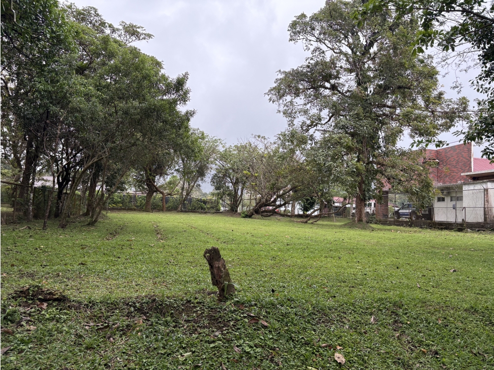 COCLE / EL VALLE / ANTON / 2086 M / TOPOGRAFIA PLANA / AG - 1