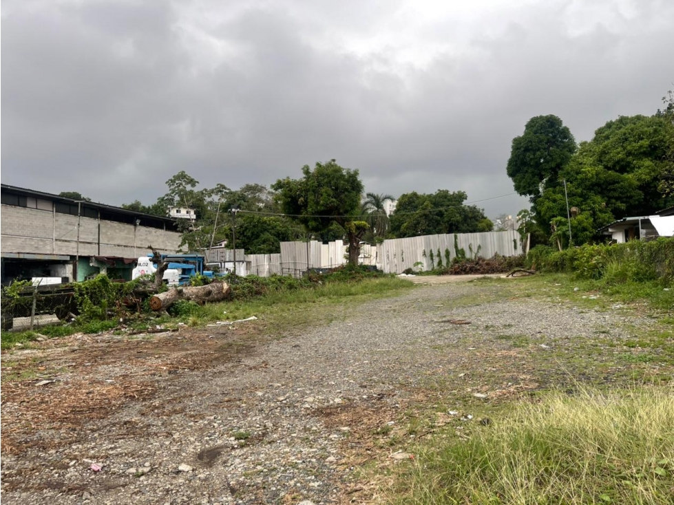 RIO ABAJO / TERRENO CON OFICINAS Y GALERAS / 4452M / CODIGO C-2 RM1 — foto 2