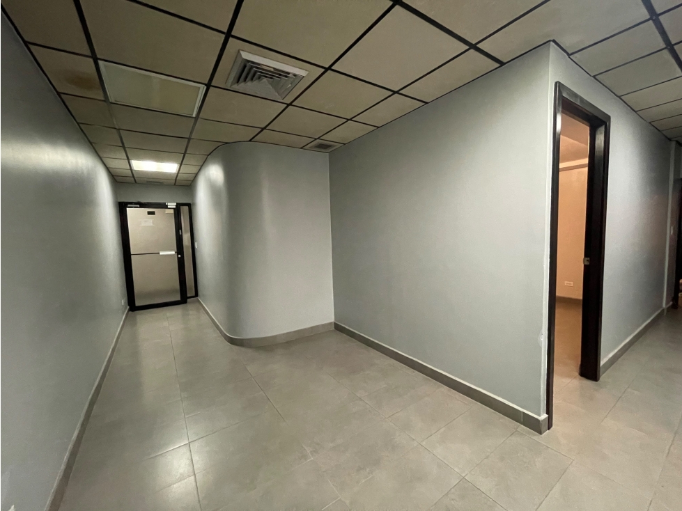 OFICINA / BELLA VISTA / VALLARINO / 50M / 1 BAÑO / 2 DIVISIONES