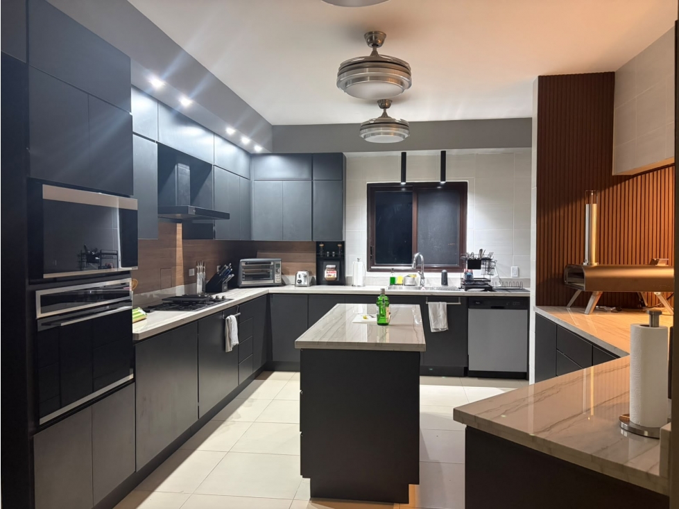 SAN CARLOS / VISTAMAR / PH LAS OLAS II / 313m2 / 3 HABITACIONES YG - 4