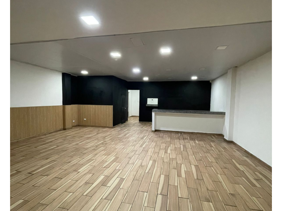 CONDADO DEL REY / PLAZA CECILIA / DIVISIONES / 92M / SOBRE VIA / VACIO — foto 4