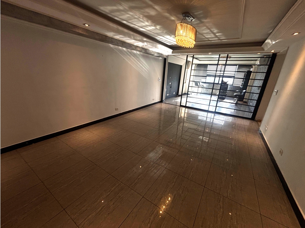 SE VENDE APARTAMENTO PH FUENTES DE CIBELES DE 3 HABITACION REMODELADO