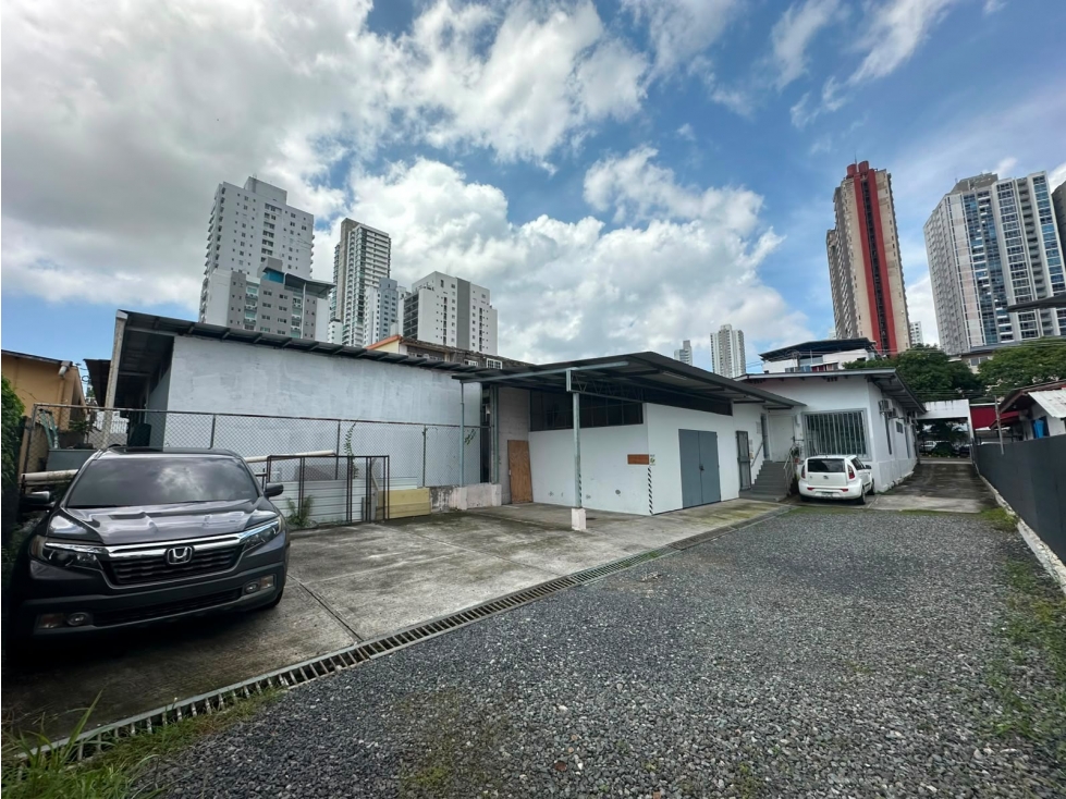 SE ALQUILA AMPLIA OFICINA PARQUE LEFEVRE 90M 1 BAÑO 5 PARKING - 1
