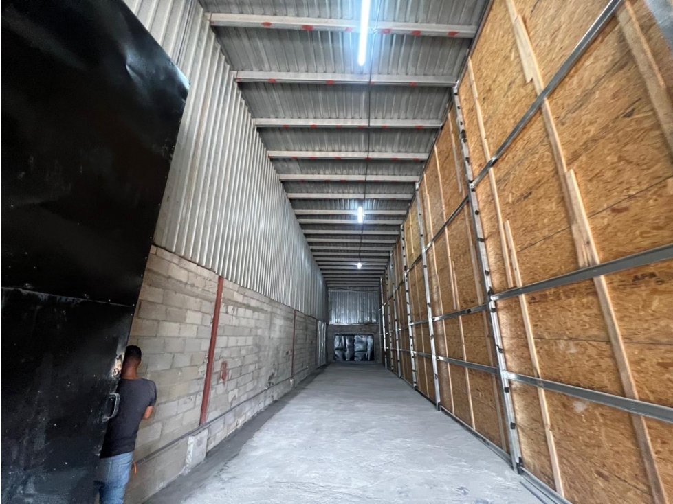 TOCUMEN / PARQUE INDUSTRIAL / GALERA COMERCIAL / 180M / AMPLIO - 5