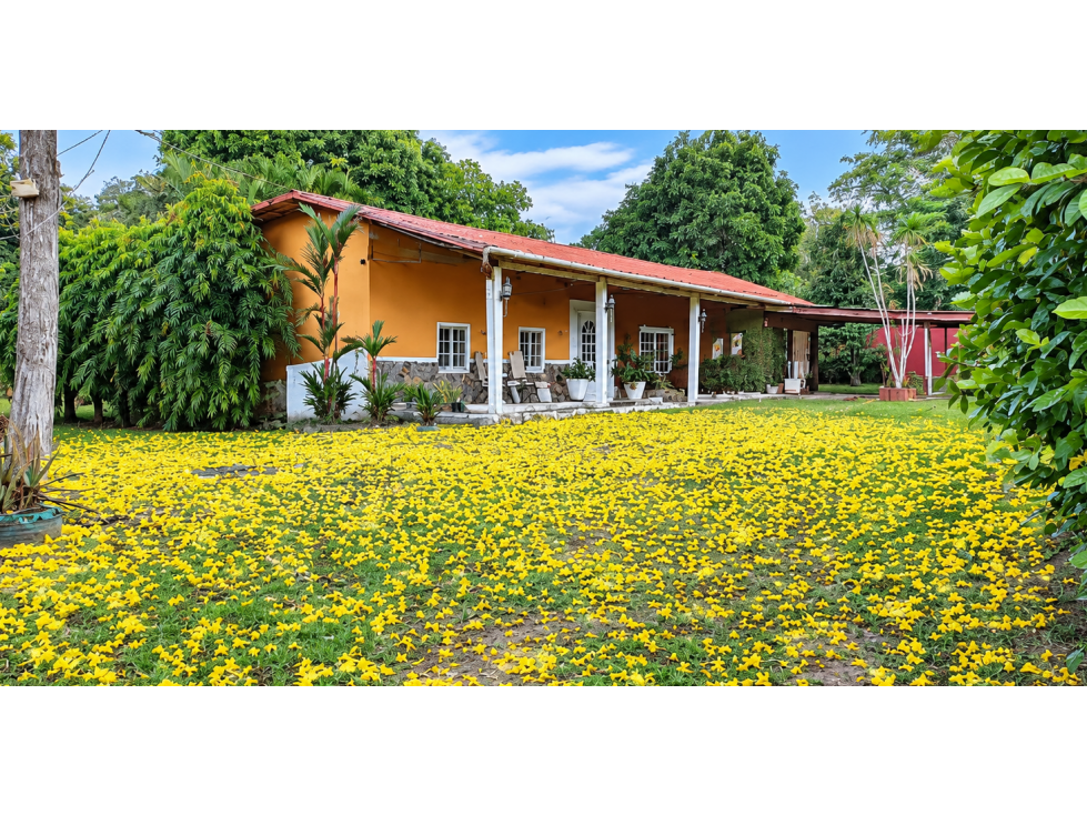 SE VENDE FINCA CHAME 2000M 3 HABITACIONES 4 BAÑOS AMPLIO PATIO