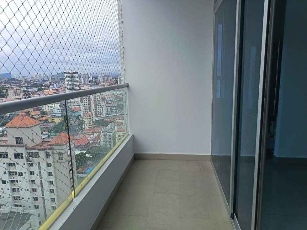 SE VENDE APARTAMENTO EN EL CARMEN PH RAINBOW TOWERS CON BALCON — foto 2