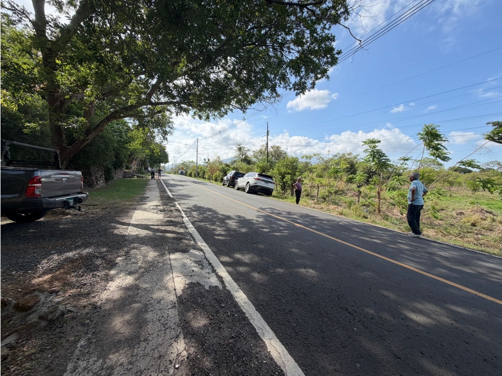 SE VENDE FINCA VIA ALTOS DEL MARIA DE 7 HECTAREAS FRENTE A CALLE — foto 2