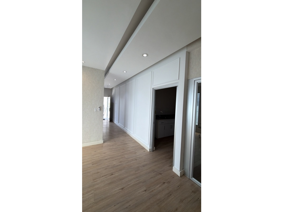 OFICINA / PARQUE LEFEVRE / 90M / 1 BAÑO / 5 PARKING / ACABADOS DE LUJO - 6