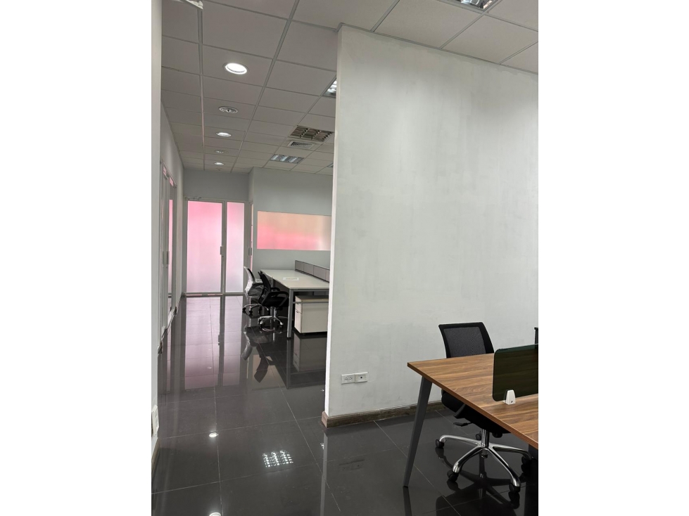 OFICINA / BELLA VISTA / PH HABITAT PLAZA / 180m2 / AMOBLADA — foto 5