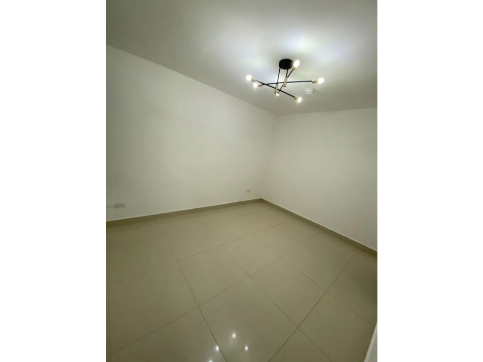 JUAN DIAZ / LOS PUEBLOS TOWERS / 64 M2 / 2 HABITACION / BALCON — foto 4